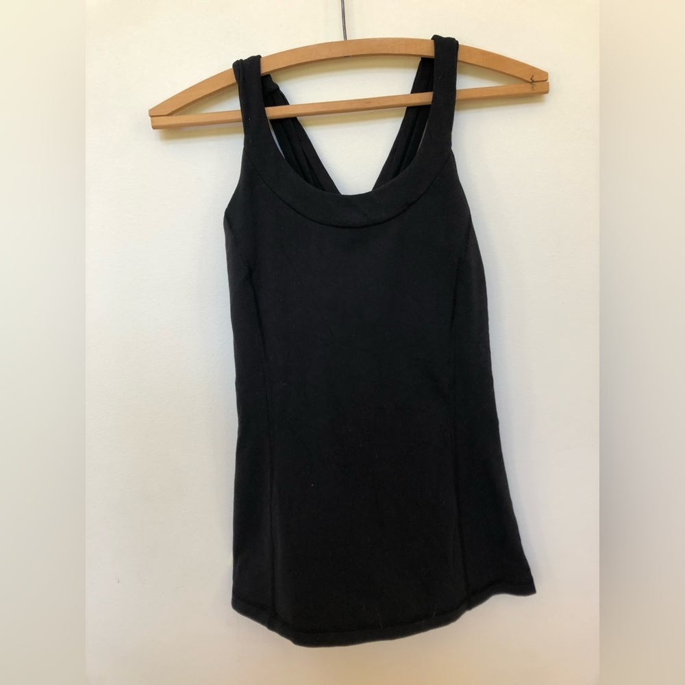 Lululemon black workout tank top